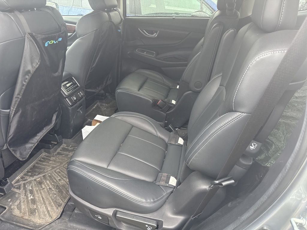 2023 Subaru Ascent Touring *LIFETIME POWERTRAIN*