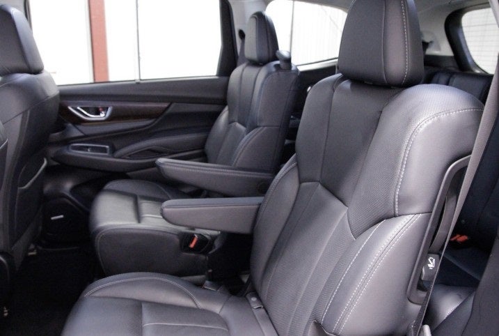 2024 Subaru Ascent Touring *LIFETIME POWERTRAIN*