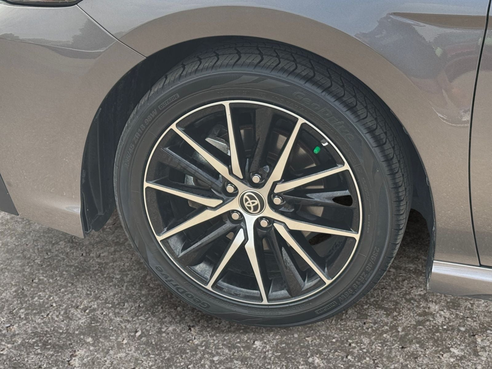 2024 Toyota Camry Hybrid SE