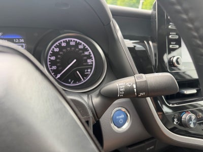 2024 Toyota Camry Hybrid SE
