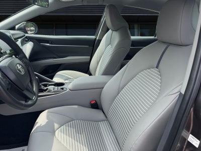 2024 Toyota Camry Hybrid SE