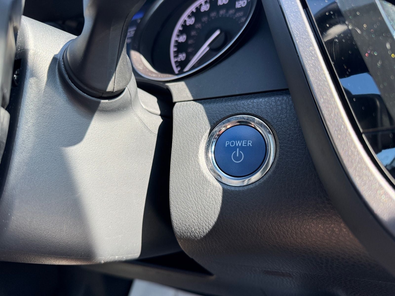 2024 Toyota Camry Hybrid SE