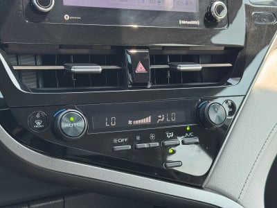 2024 Toyota Camry Hybrid SE