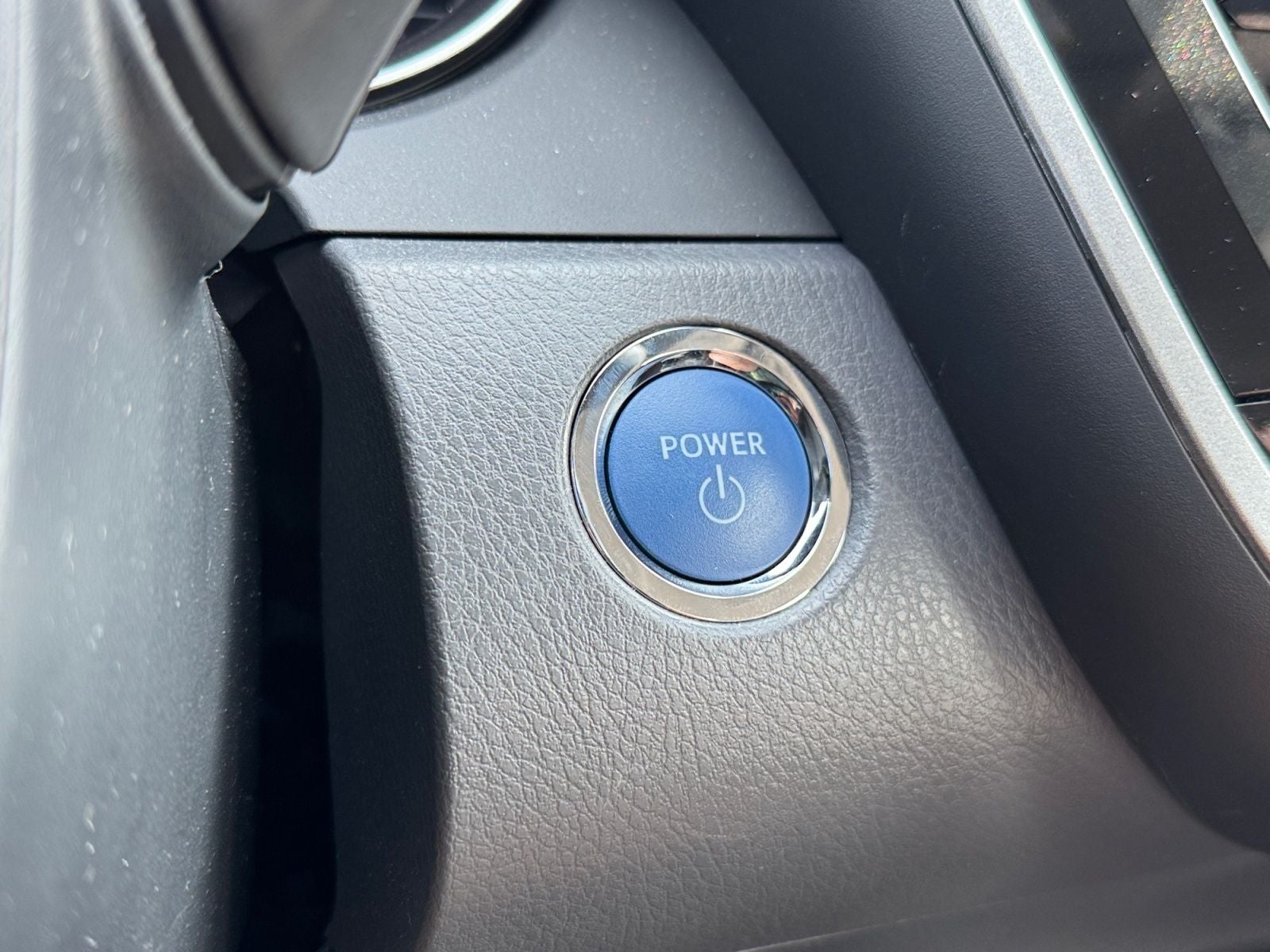 2024 Toyota Camry Hybrid SE