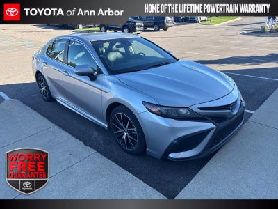 2024 Toyota Camry Hybrid SE