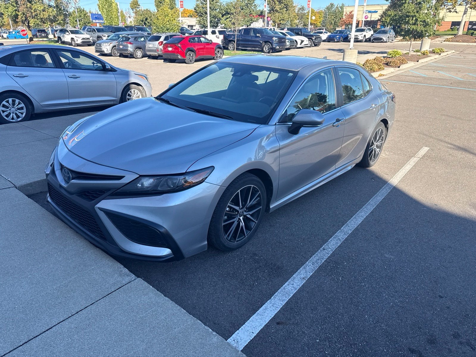 2024 Toyota Camry Hybrid SE