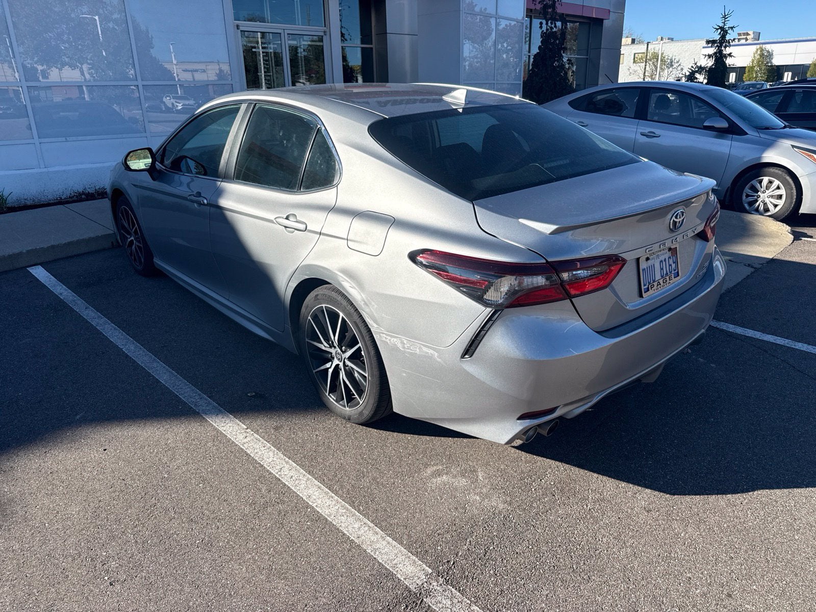 2024 Toyota Camry Hybrid SE