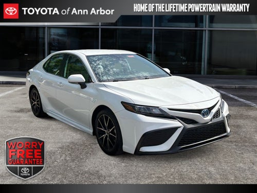 2024 Toyota Camry Hybrid SE