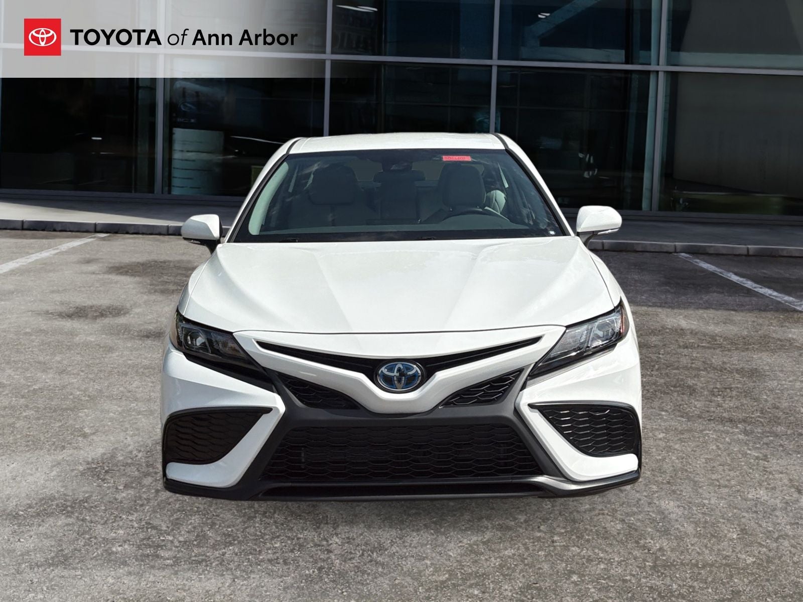 2024 Toyota Camry Hybrid SE