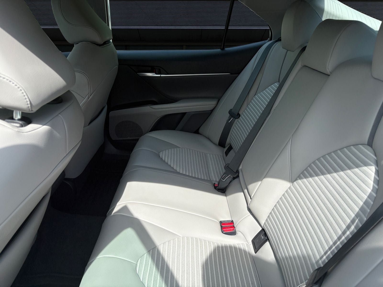 2024 Toyota Camry Hybrid SE