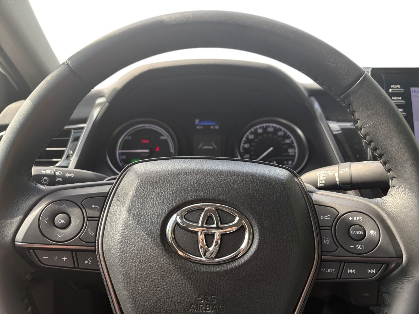 2024 Toyota Camry Hybrid SE