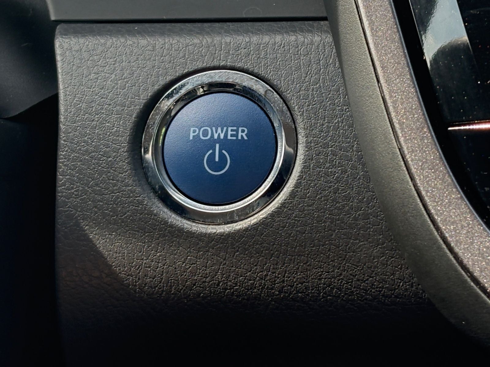 2024 Toyota Camry Hybrid SE