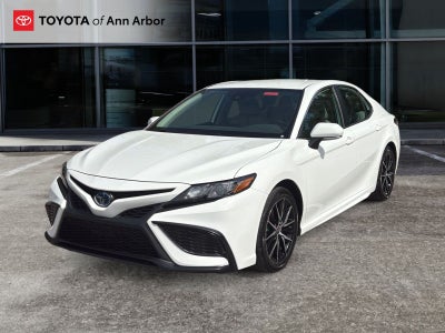 2024 Toyota Camry Hybrid SE