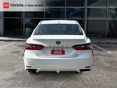 2024 Toyota Camry Hybrid SE