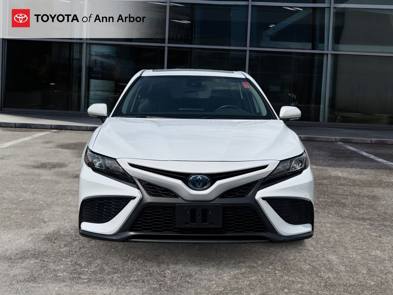 2023 Toyota Camry Hybrid SE