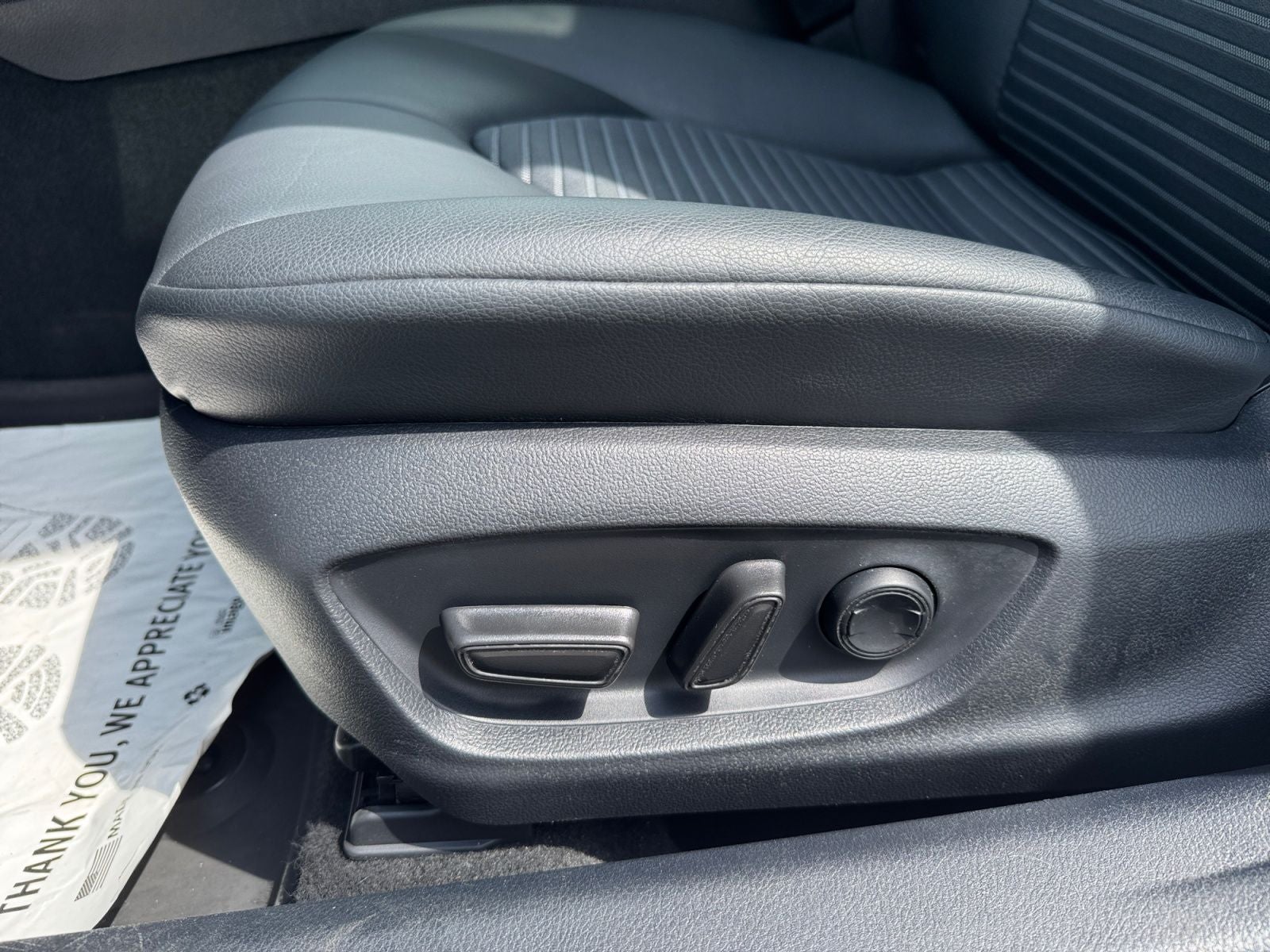 2023 Toyota Camry Hybrid SE