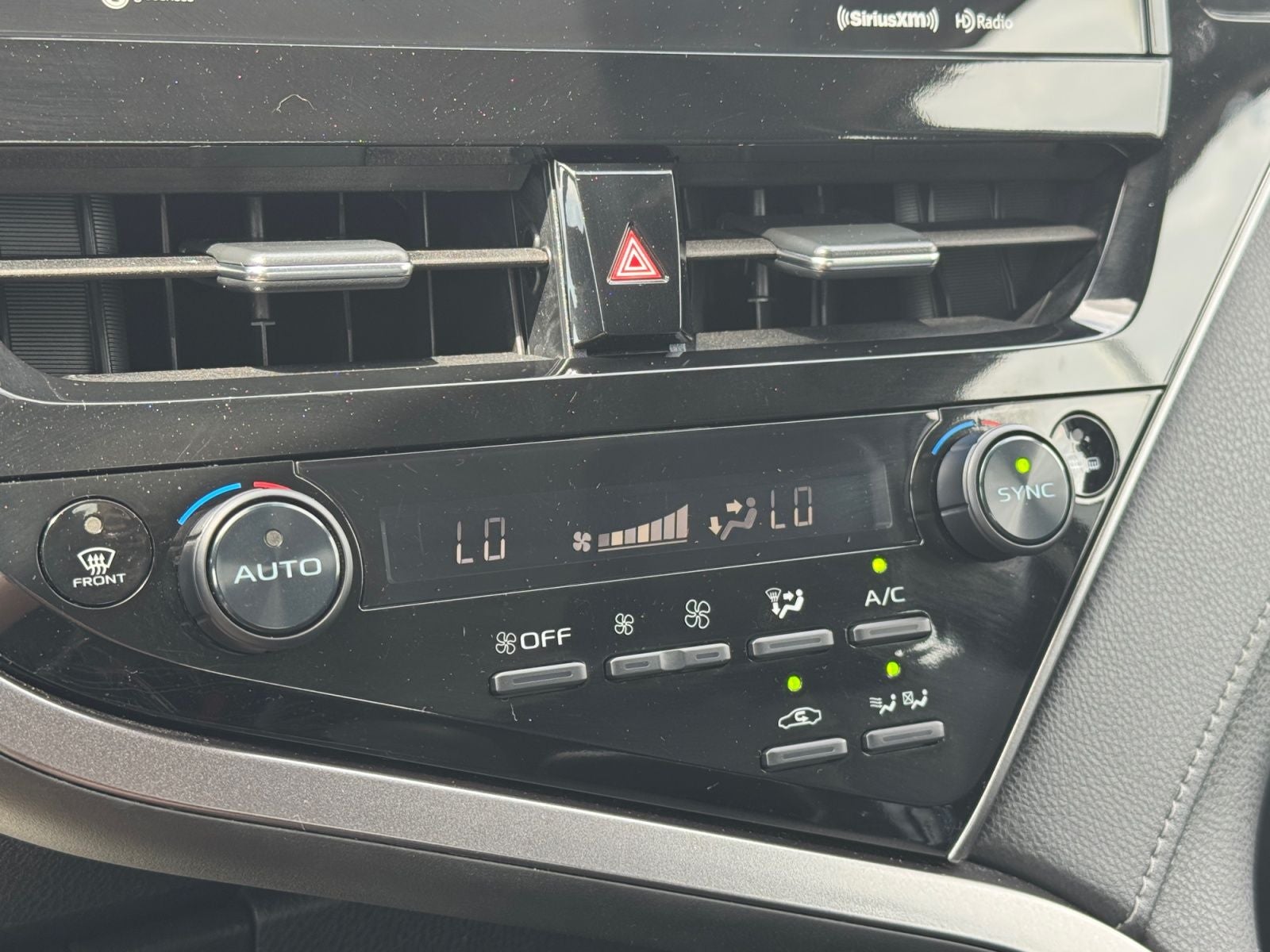 2023 Toyota Camry Hybrid SE