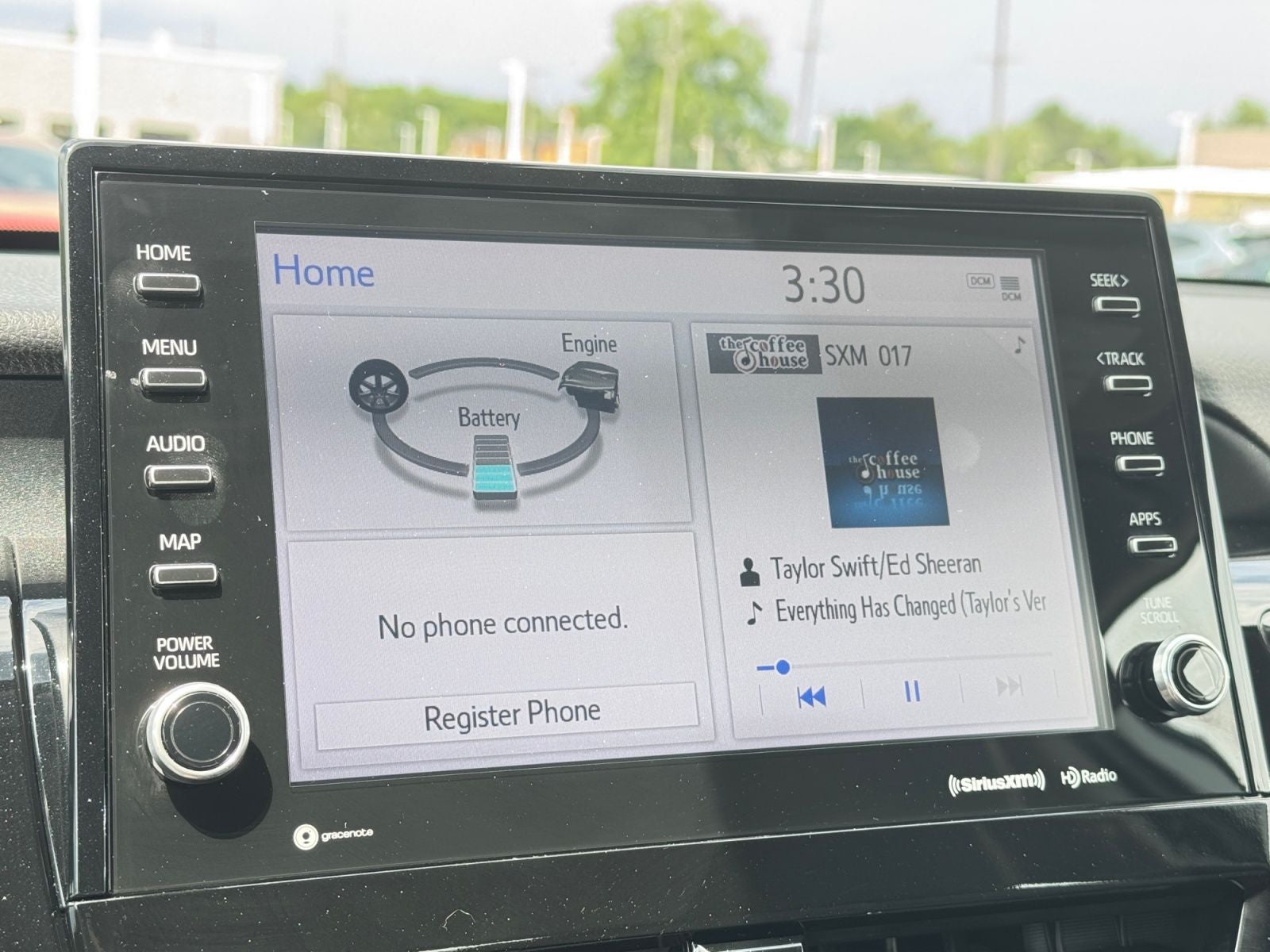2023 Toyota Camry Hybrid SE