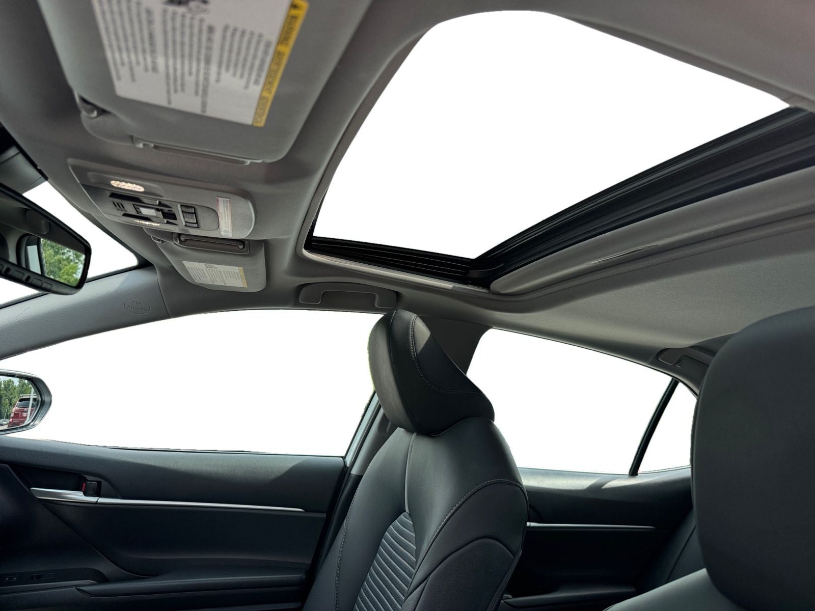 2023 Toyota Camry Hybrid SE