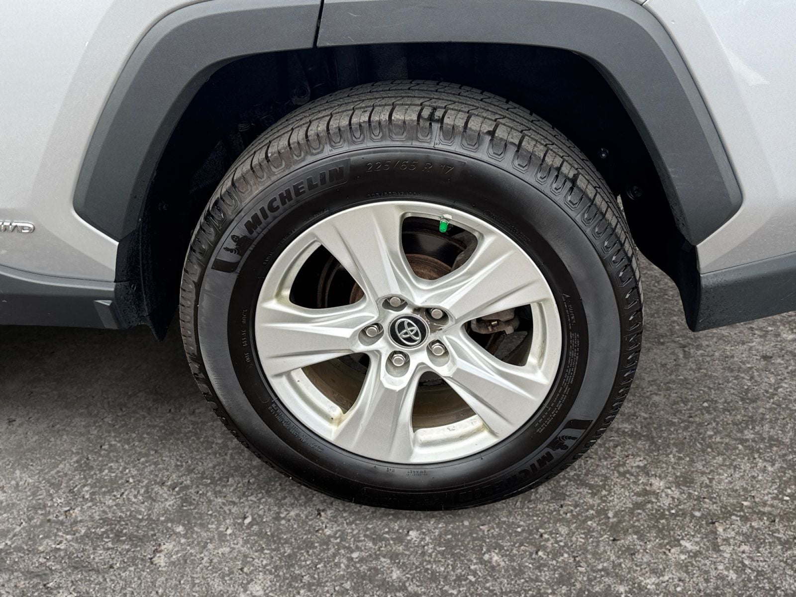 2020 Toyota RAV4 Hybrid LE