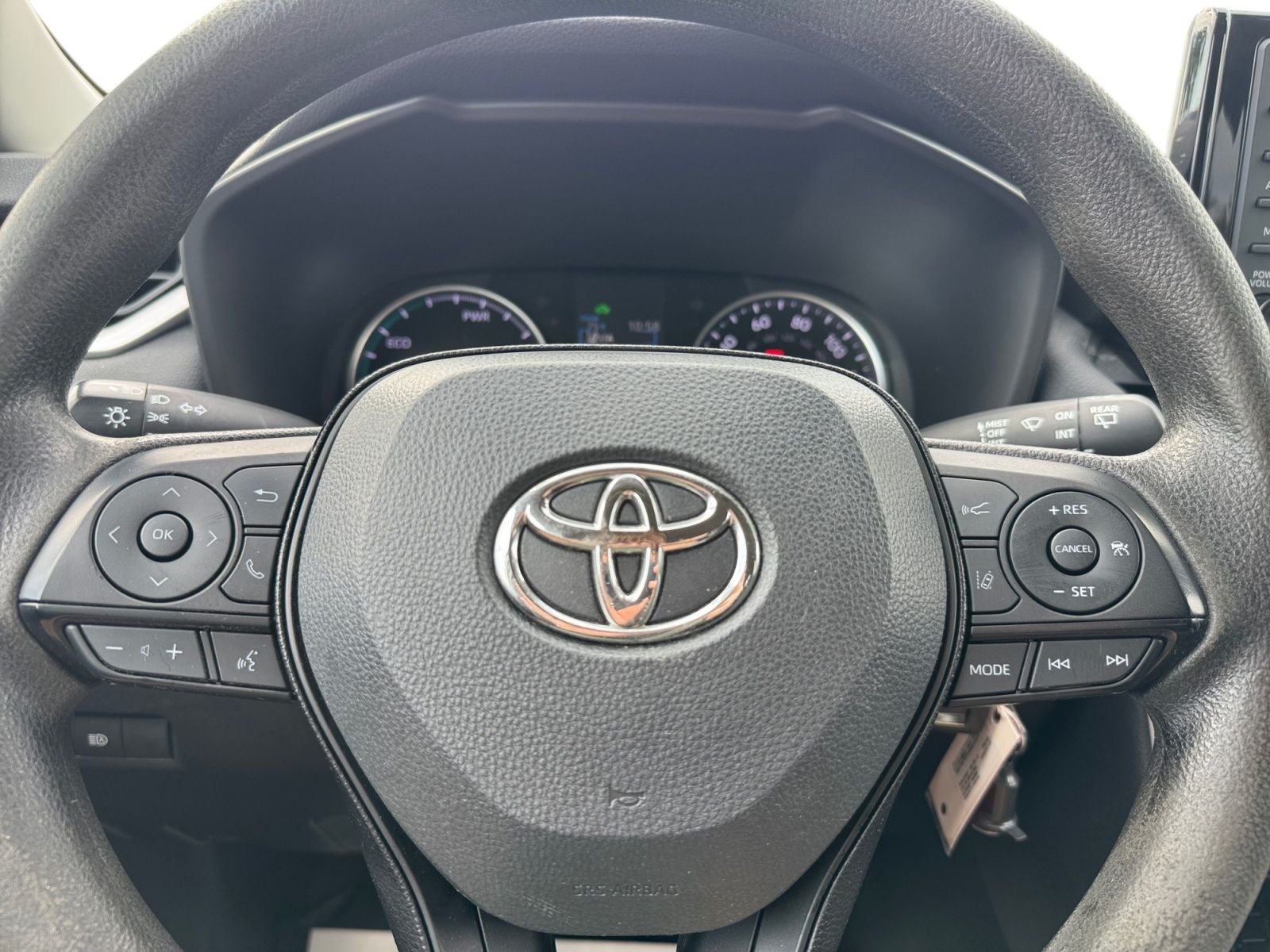 2020 Toyota RAV4 Hybrid LE