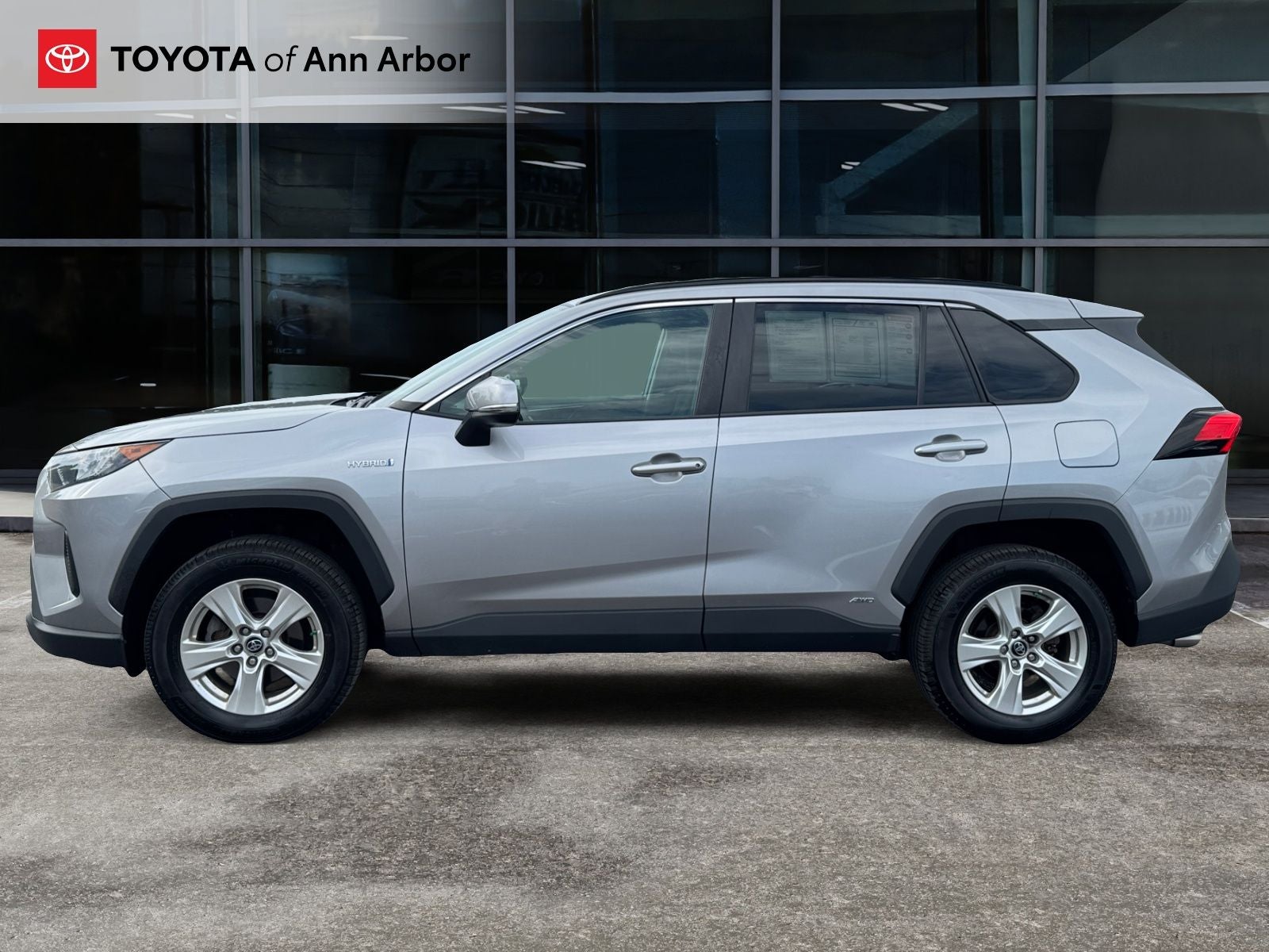 2020 Toyota RAV4 Hybrid LE