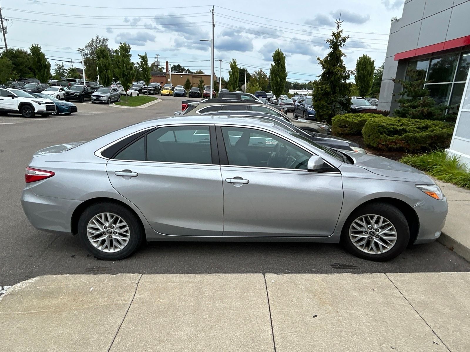 2016 Toyota Camry LE