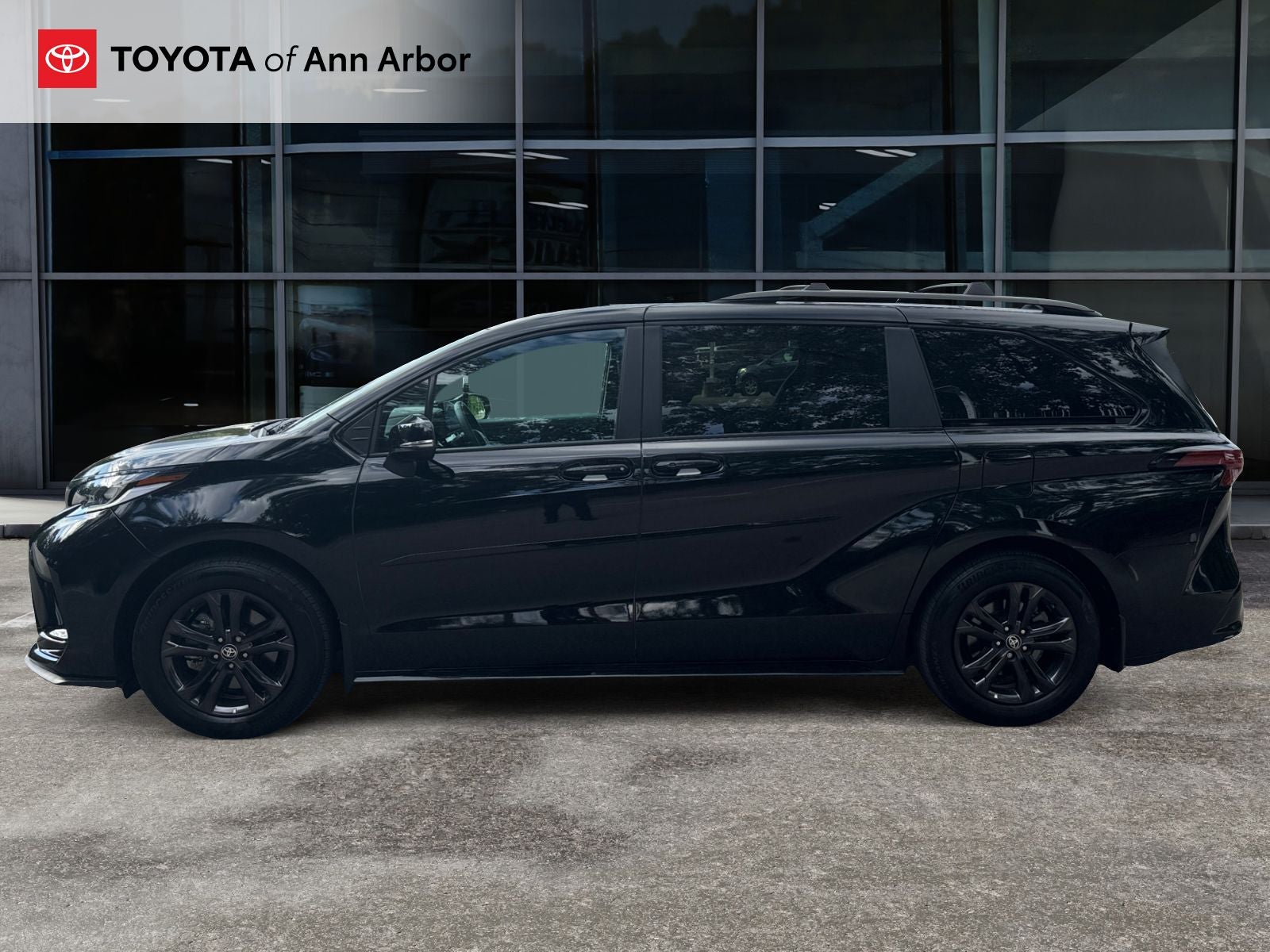 2025 Toyota Sienna XSE 7 Passenger