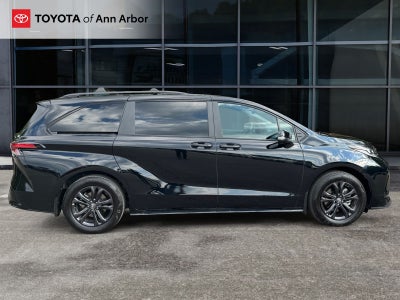 2025 Toyota Sienna XSE 7 Passenger