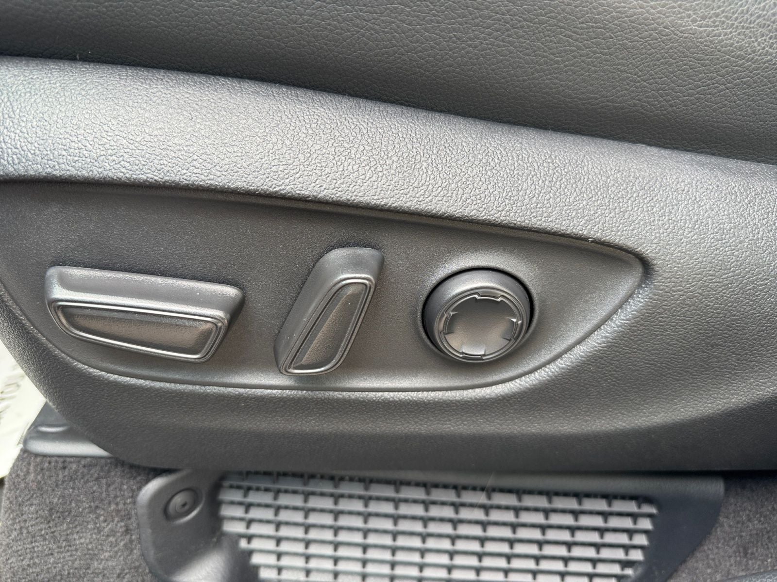 2025 Toyota Sienna XSE 7 Passenger