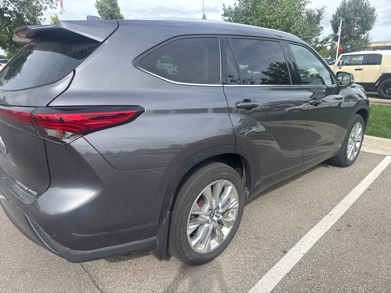 2022 Toyota Highlander Limited