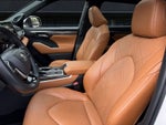 2023 Toyota Highlander Hybrid Platinum