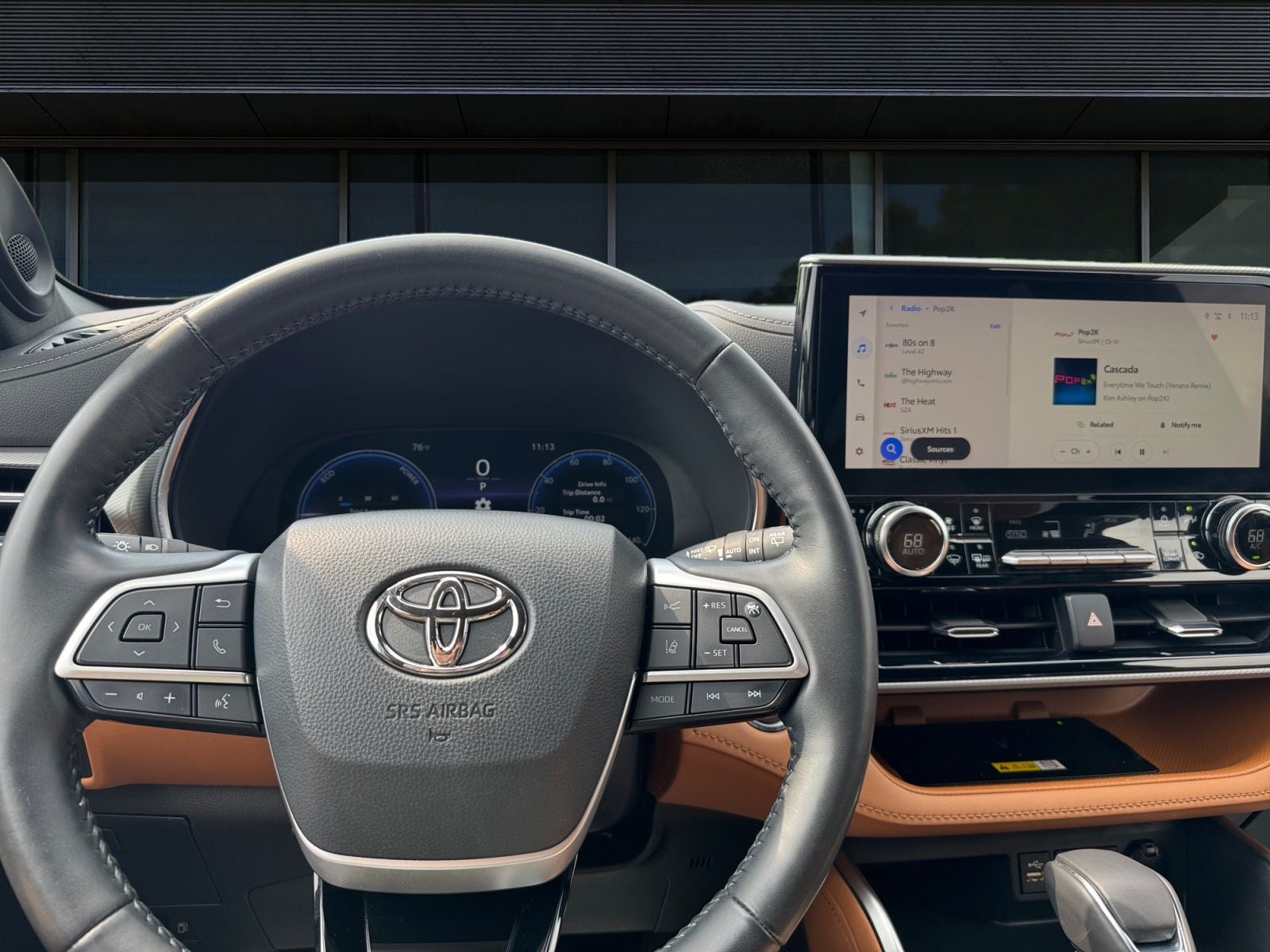 2023 Toyota Highlander Hybrid Platinum