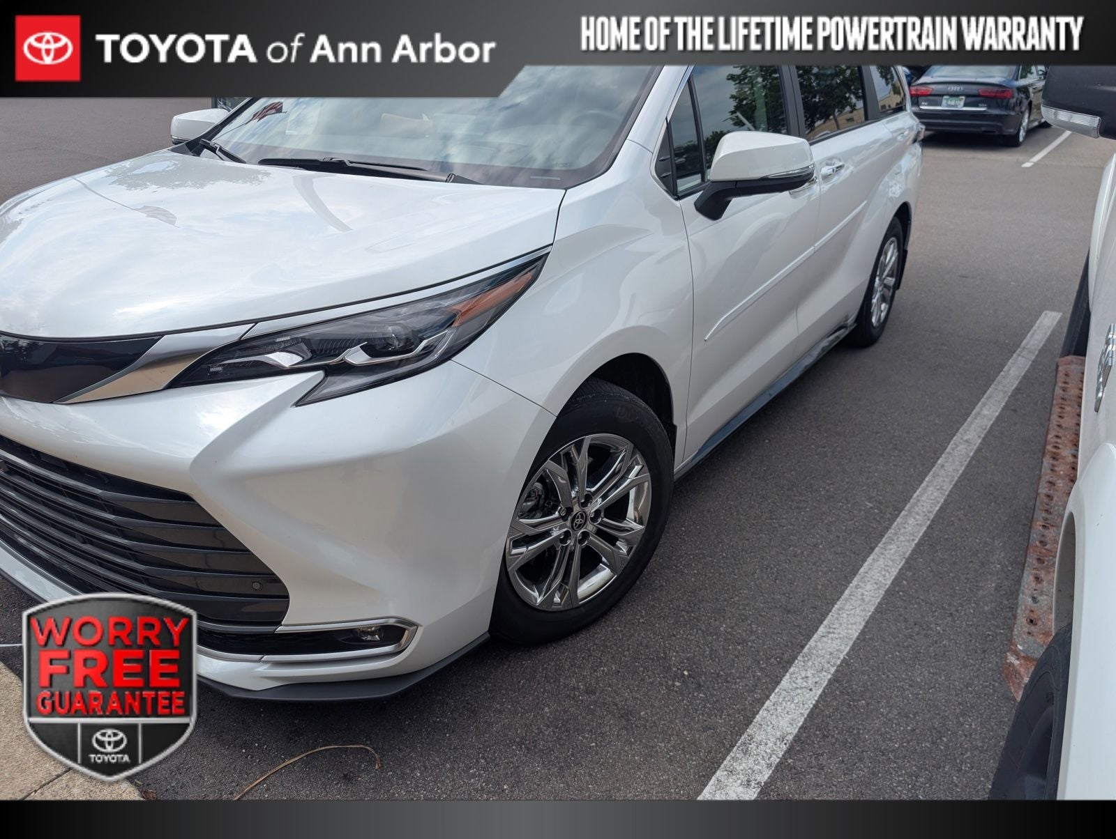 2024 Toyota Sienna Platinum 7 Passenger