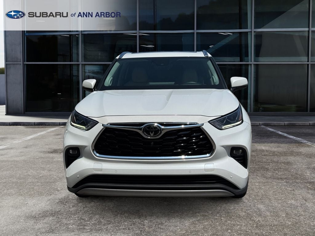 2022 Toyota Highlander Platinum **LIFETIME POWERTRAIN**