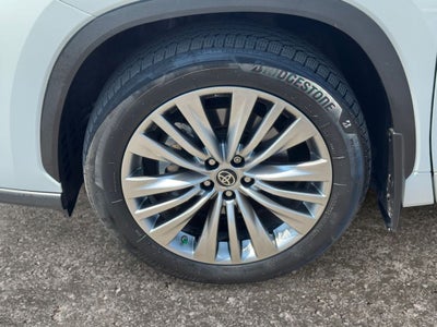 2022 Toyota Highlander Platinum **LIFETIME POWERTRAIN**