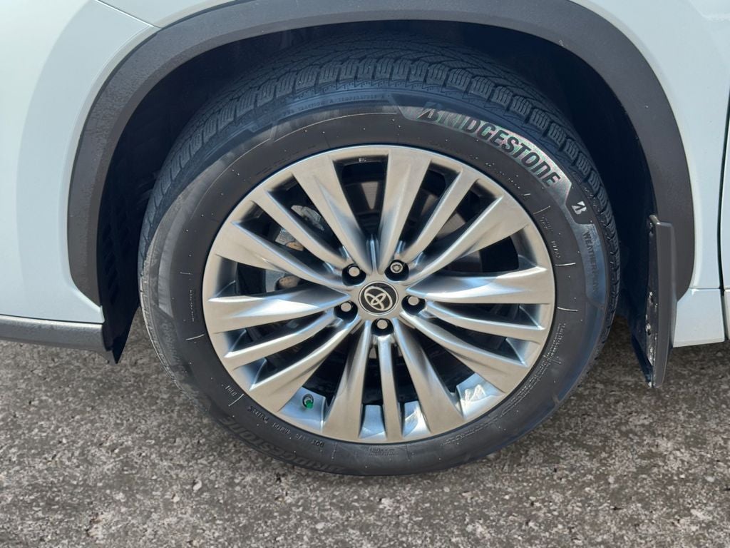 2022 Toyota Highlander Platinum **LIFETIME POWERTRAIN**