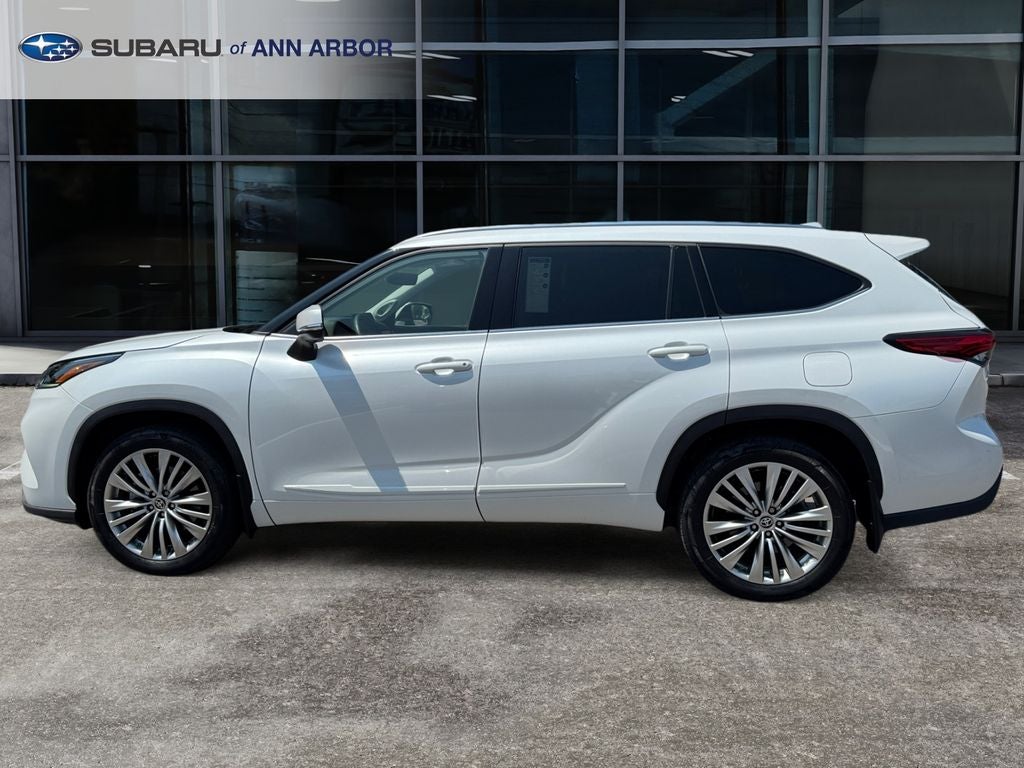2022 Toyota Highlander Platinum **LIFETIME POWERTRAIN**