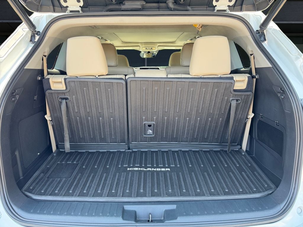 2022 Toyota Highlander Platinum **LIFETIME POWERTRAIN**