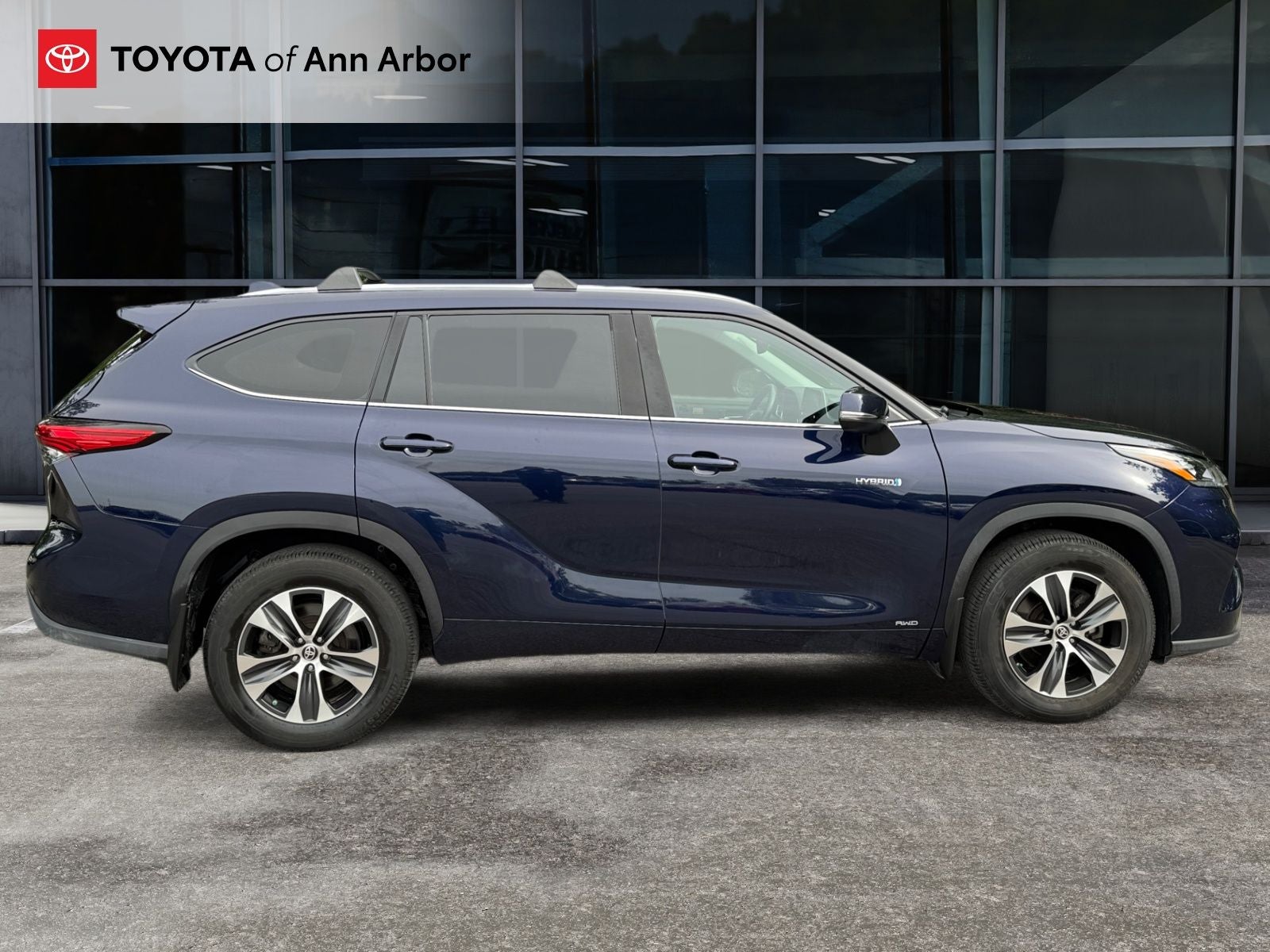 2020 Toyota Highlander Hybrid XLE