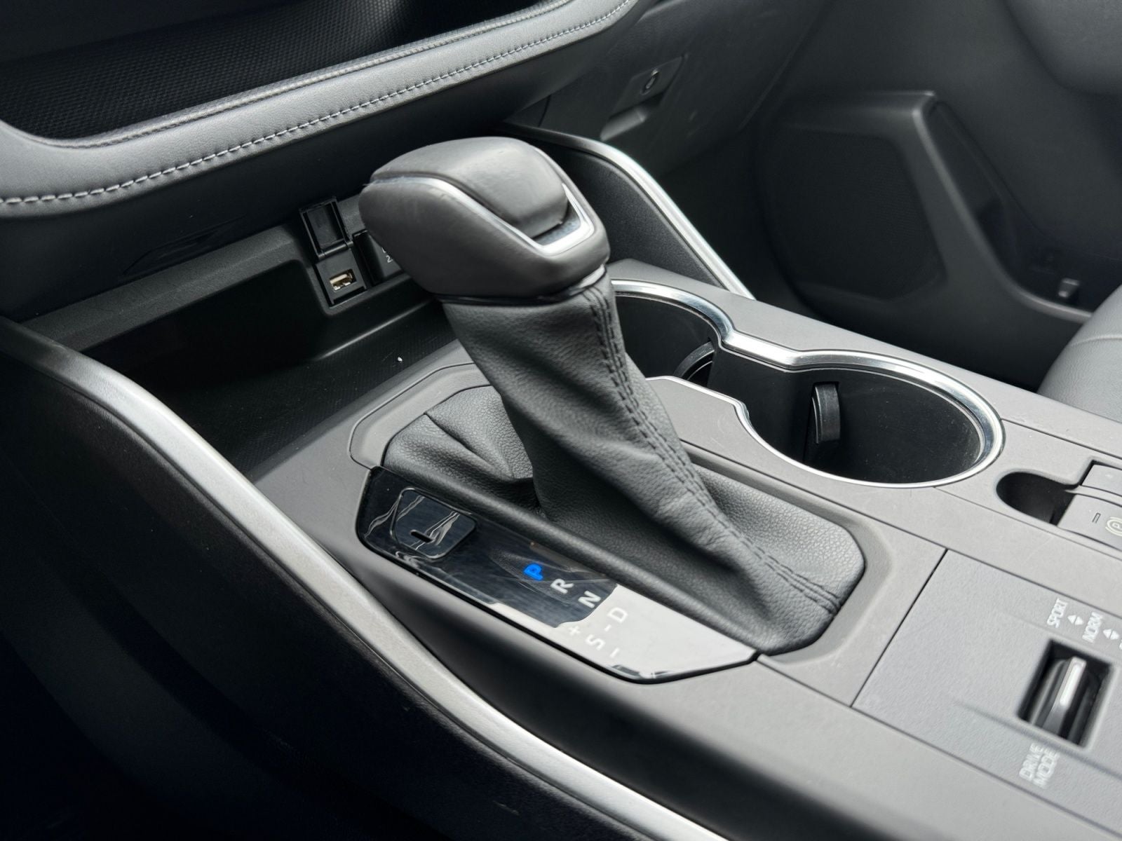 2020 Toyota Highlander Hybrid XLE