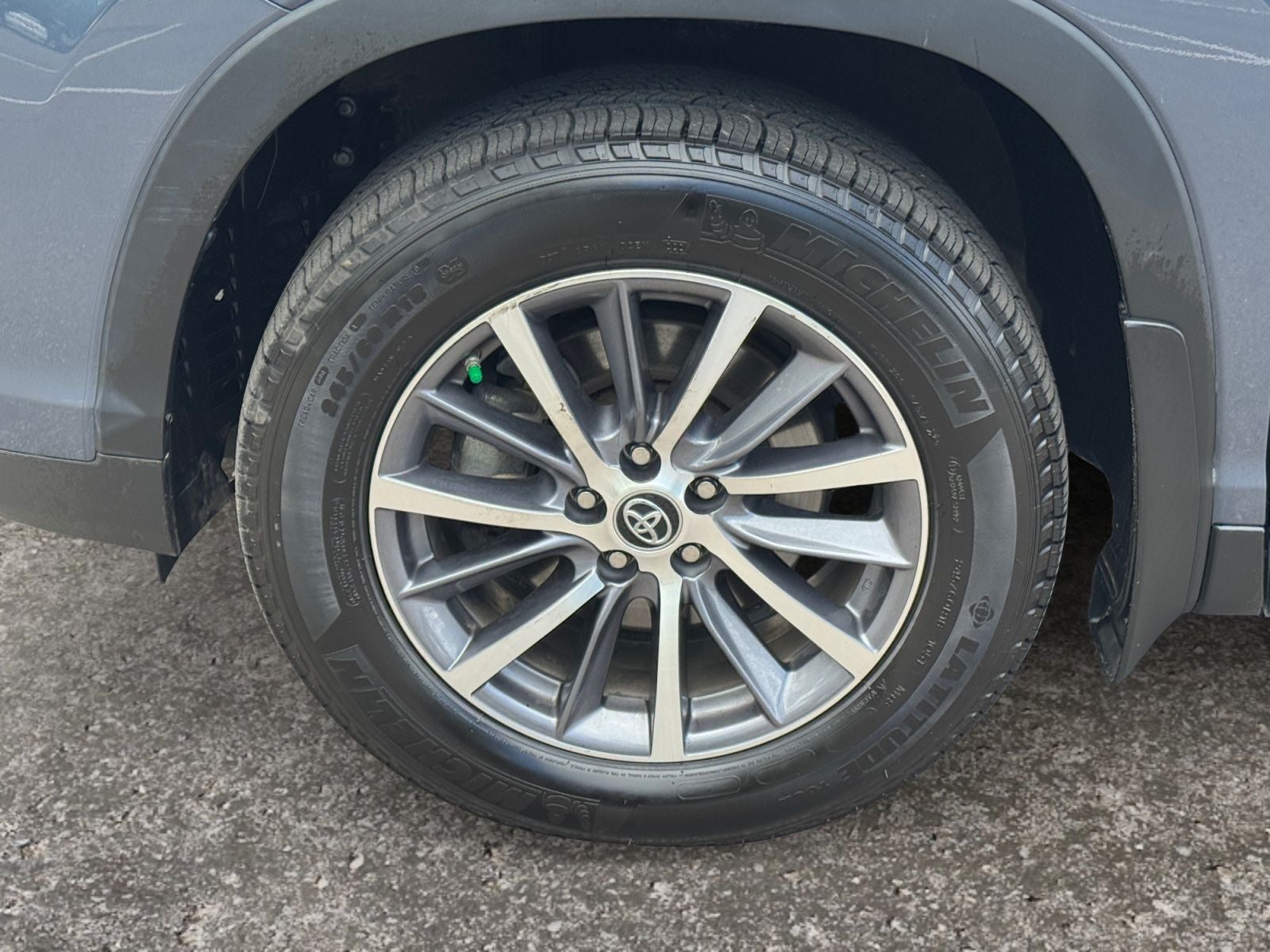 2019 Toyota Highlander Hybrid XLE