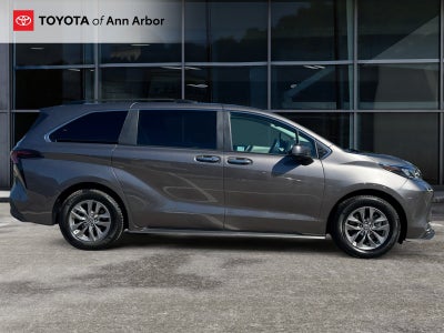 2024 Toyota Sienna XLE 7 Passenger