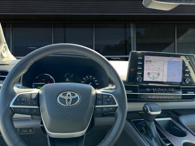 2024 Toyota Sienna XLE 7 Passenger