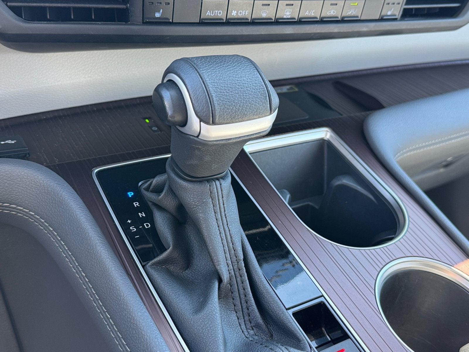 2024 Toyota Sienna XLE 7 Passenger