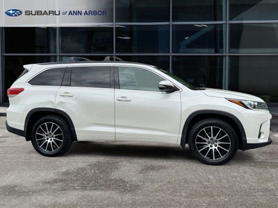 2018 Toyota Highlander SE