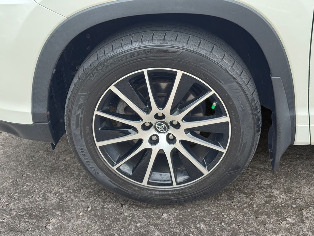 2018 Toyota Highlander SE