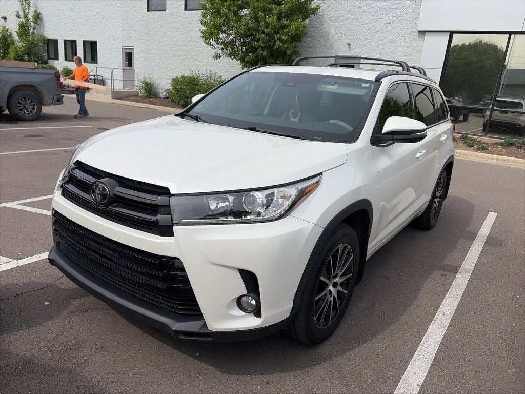 2018 Toyota Highlander Base