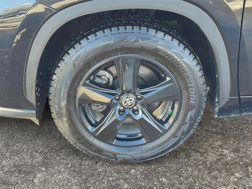 2023 Toyota Highlander LE *LIFETIME POWERTRAIN*