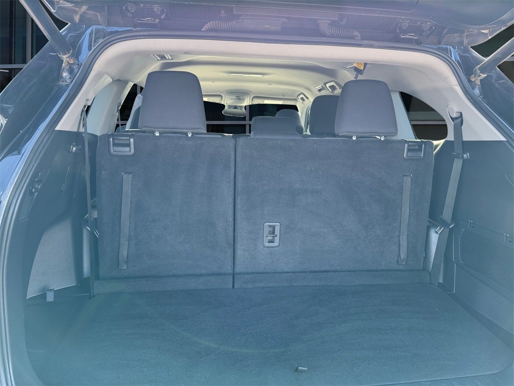 2023 Toyota Highlander LE *LIFETIME POWERTRAIN*